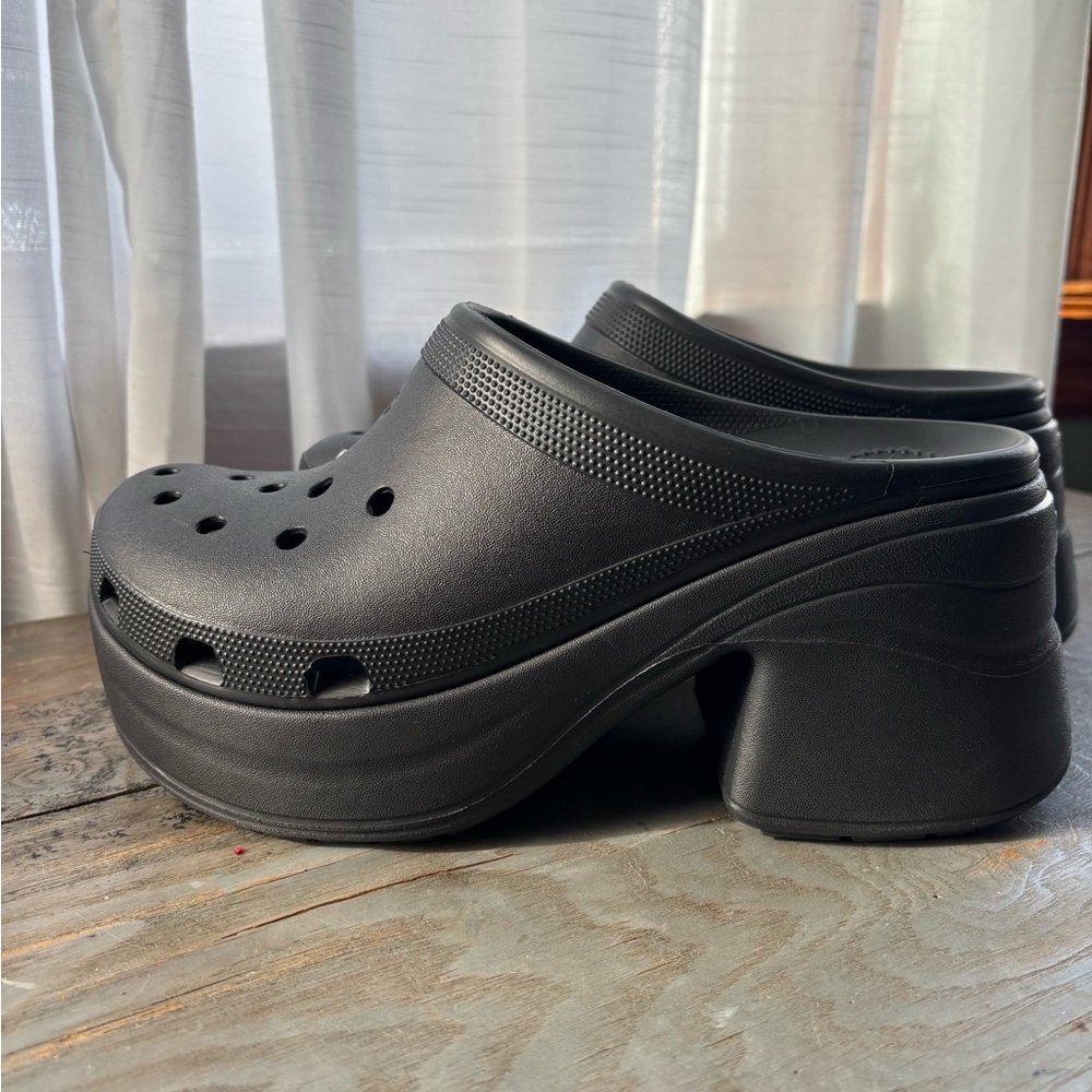 NWT Crocs Siren clogs ~ black wedge | size m10/w12